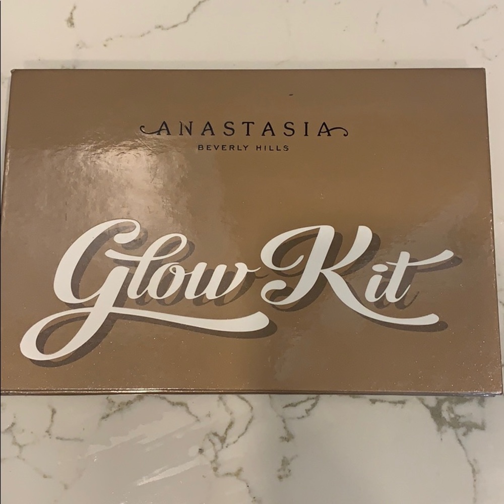Anastasia Ultimate Glow Kit